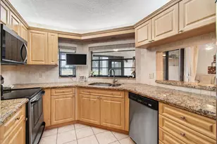 5851 Parkwalk Dr, Boynton Beach, FL 33472 - Photo 19