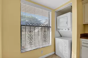 265 SE 10th St, Deerfield Beach, FL 33441 - Photo 17