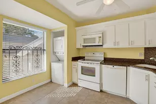 265 SE 10th St, Deerfield Beach, FL 33441 - Photo 15