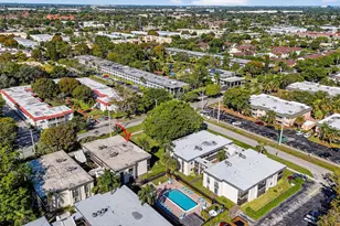 265 SE 10th St, Deerfield Beach, FL 33441 - Photo 41