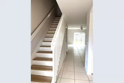 930 Summit Lake Drive, West Palm Beach, FL 33406 - Photo 11