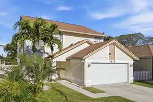 3962 Circle Lake Dr, West Palm Beach, FL 33417 - Photo 3