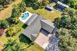 8218 S Elizabeth Ave, Palm Beach Gardens, FL 33418 - Photo 5