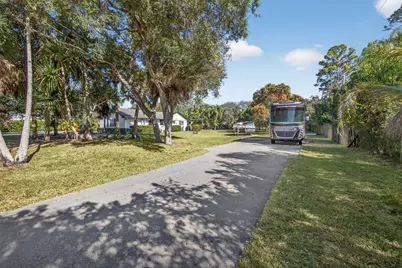 8218 S Elizabeth Avenue, Palm Beach Gardens, FL 33418 - Photo 79