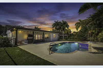 8218 S Elizabeth Avenue, Palm Beach Gardens, FL 33418 - Photo 9