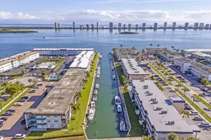 236 Castlewood Dr, North Palm Beach, FL 33408 - Photo 47