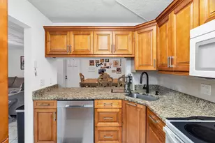 712 Sunny Pine Way, Greenacres, FL 33415 - Photo 17