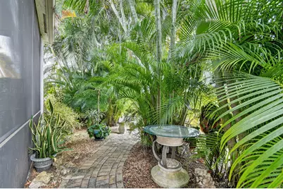 9842 Via Elegante, Wellington, FL 33411 - Photo 35
