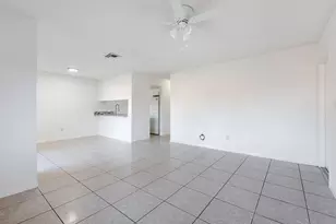 6053 10th Ave N, Lake Worth, FL 33463 - Photo 3