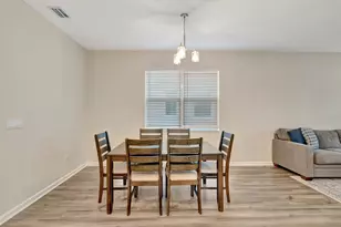 10721 SW Estella Ln, Port Saint Lucie, FL 34953 - Photo 9