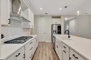 10721 SW Estella Ln, Port Saint Lucie, FL 34953 - Photo 11