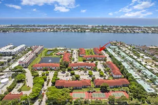 110 Half Moon Cir, Hypoluxo, FL 33462 - Photo 27