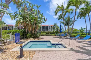 110 Half Moon Cir, Hypoluxo, FL 33462 - Photo 21