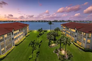 110 Half Moon Cir, Hypoluxo, FL 33462 - Photo 3