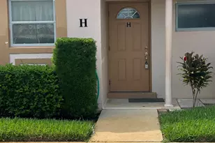 2567 Dudley Dr W, West Palm Beach, FL 33415 - Photo 5