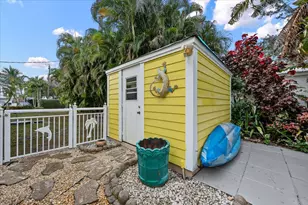 9363 SE Cove Point St, Tequesta, FL 33469 - Photo 37