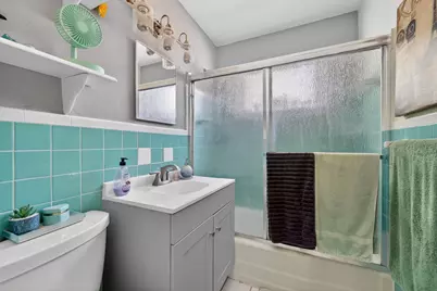 2105 Worthington Road, West Palm Beach, FL 33409 - Photo 17
