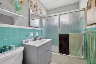 2105 Worthington Rd, West Palm Beach, FL 33409 - Photo 17