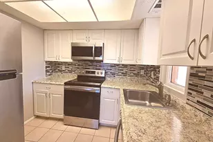 1524 SE Royal Green Cir, Port Saint Lucie, FL 34952 - Photo 5