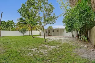 1205 S Lake Dr, Lantana, FL 33462 - Photo 17