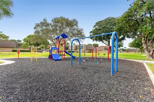 707 7th Ct, Palm Beach Gardens, FL 33410 - Photo 27