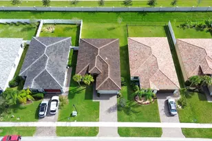 7847 NW Greenbank Cir, Port Saint Lucie, FL 34987 - Photo 41