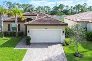 7847 NW Greenbank Cir, Port Saint Lucie, FL 34987 - Photo 3