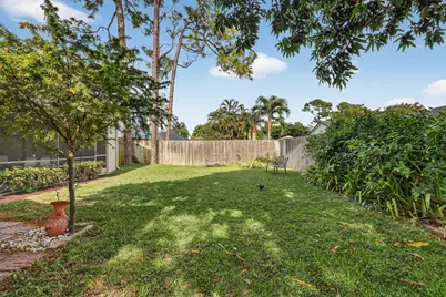 560 Juniper Place, Wellington, FL 33414 - Photo 57