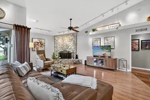 560 Juniper Pl, Wellington, FL 33414 - Photo 43