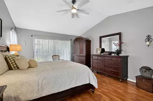 560 Juniper Pl, Wellington, FL 33414 - Photo 29
