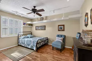 560 Juniper Pl, Wellington, FL 33414 - Photo 49