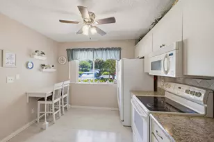 6698 10th Ave N, Lake Worth, FL 33467 - Photo 9