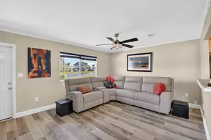 170 Valencia H, Delray Beach, FL 33446 - Photo 9