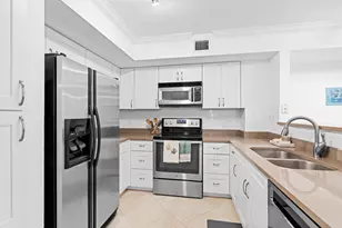 1801 N Flagler Dr, West Palm Beach, FL 33407 - Photo 3