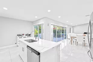 12293 Old Country Rd S, Wellington, FL 33414 - Photo 11