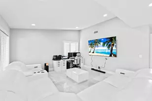 12293 Old Country Rd S, Wellington, FL 33414 - Photo 7