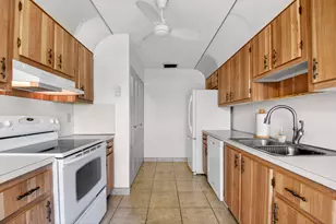 3454 Americo Dr, West Palm Beach, FL 33417 - Photo 5