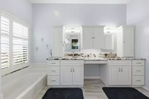 7954 SE Hempstead Cir, Hobe Sound, FL 33455 - Photo 17