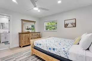 218 NE 10th St, Delray Beach, FL 33444 - Photo 17