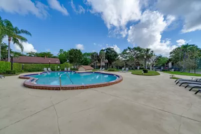 208 Wimbledon Lake Drive #208, Plantation, FL 33324 - Photo 17