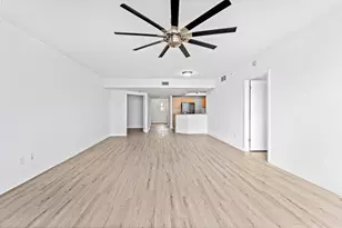 2640 Lake Shore Dr, Riviera Beach, FL 33404 - Photo 15