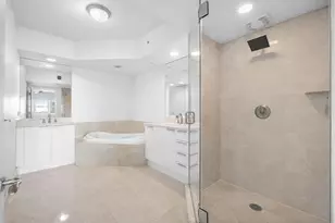 2640 Lake Shore Dr, Riviera Beach, FL 33404 - Photo 23
