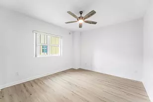 2640 Lake Shore Dr, Riviera Beach, FL 33404 - Photo 31