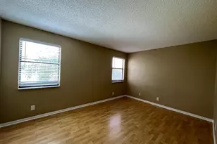 5249 Tennis Ln, Delray Beach, FL 33484 - Photo 11