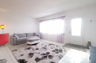 405 Southampton A, West Palm Beach, FL 33417 - Photo 3