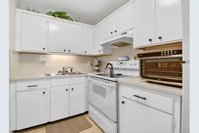 3160 Lake Osborne Drive #109, Lake Worth Beach, FL 33461 - Photo 7