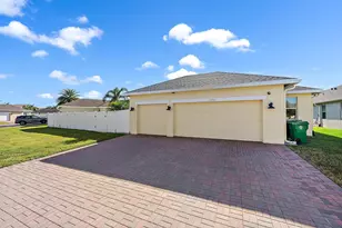 10352 SW Westlawn Blvd, Port Saint Lucie, FL 34987 - Photo 21