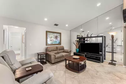 5574 Parkwalk Circle E, Boynton Beach, FL 33472 - Photo 17
