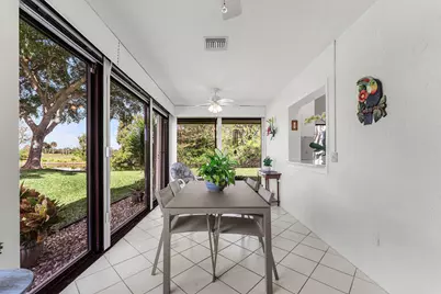 5574 Parkwalk Circle E, Boynton Beach, FL 33472 - Photo 11