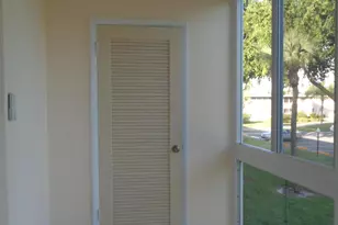 2566 Garden Dr S, Lake Worth, FL 33461 - Photo 3